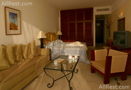 Azia Beach Hotel 20